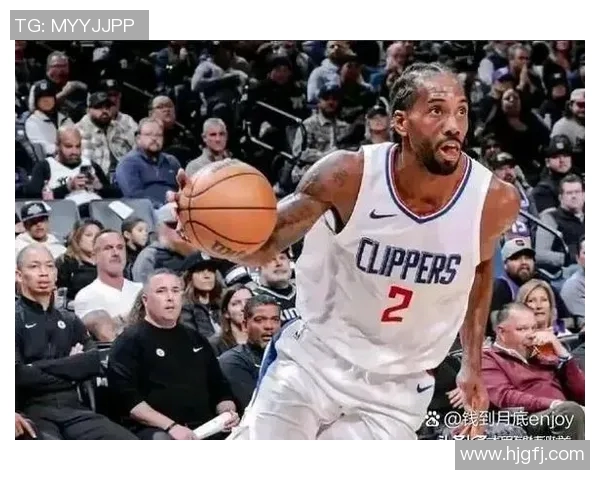 杰克逊半场贡献13分，灰熊10人轮换全部有得分贡献