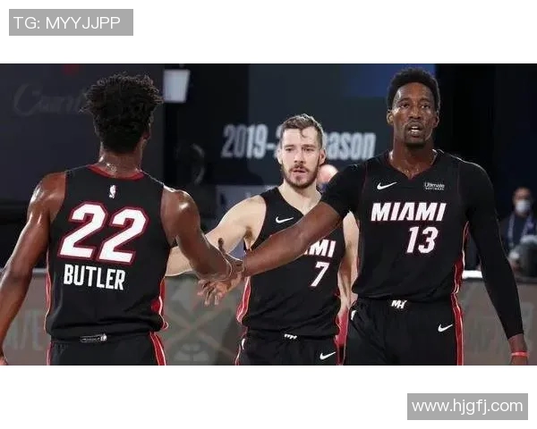 出战成疑+交易传闻愈演愈烈!戴维斯连续缺阵7场,公牛成潜在下家 出战成疑+交易传闻愈演愈烈!戴维斯连续缺阵7场,公牛成潜在下家