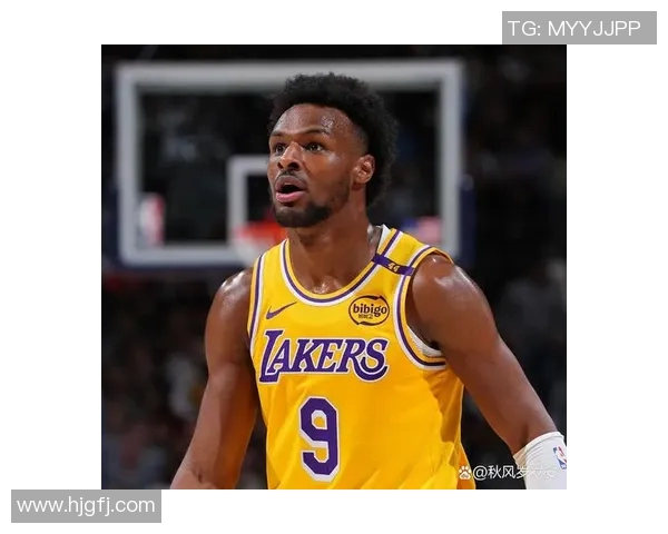 机遇！布朗尼赛季首次+生涯第2次首发上季战雄鹿曾17分创新高