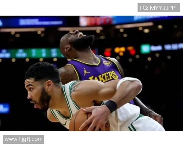 里弗斯：第一节字母捂了下腹股沟说没事 当时他应该已经受伤了